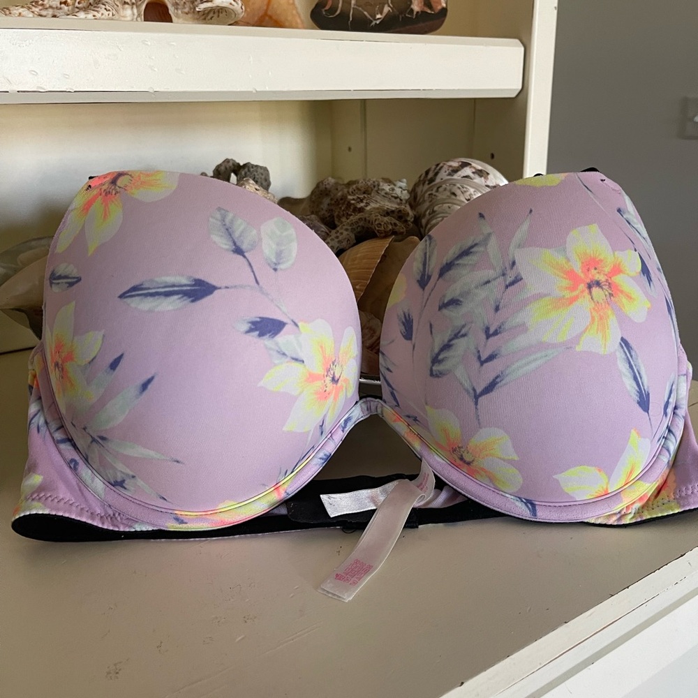Pink by Victoria Secret bra beautiful floral light purple